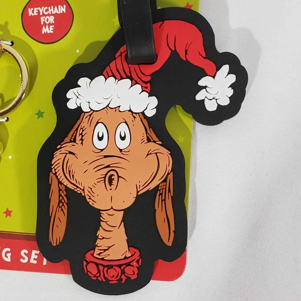 The Grinch & Max Christmas Luggage Tags & Metal Keychains Accessory Sharing Set